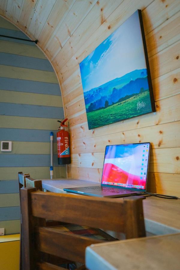 Willa Emlyn'S Coppice - Luxury Woodland Glamping Holywell  Zewnętrze zdjęcie