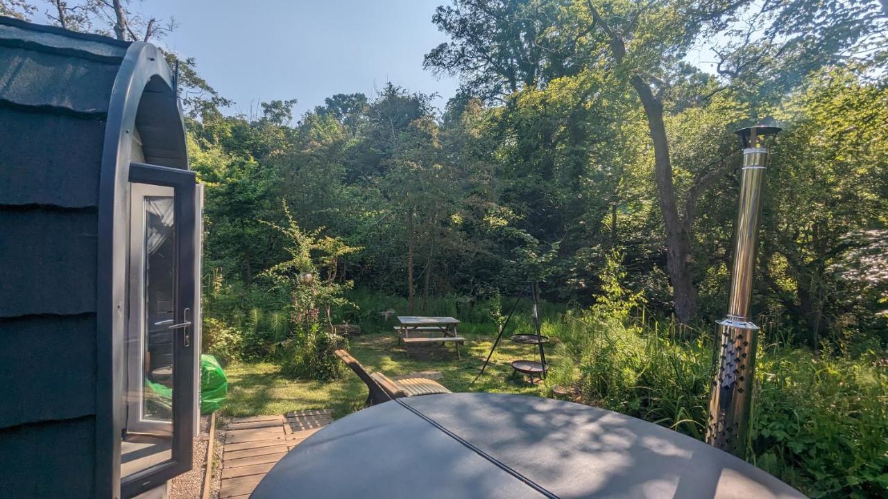 Willa Emlyn'S Coppice - Luxury Woodland Glamping Holywell  Zewnętrze zdjęcie