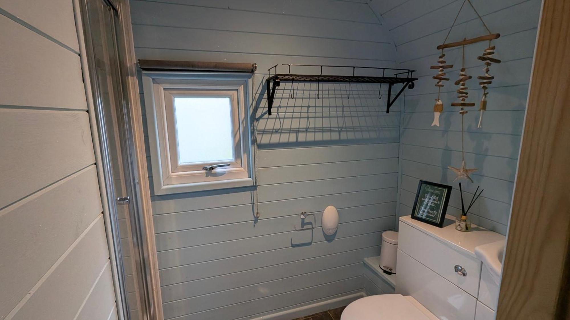 Willa Emlyn'S Coppice - Luxury Woodland Glamping Holywell  Zewnętrze zdjęcie