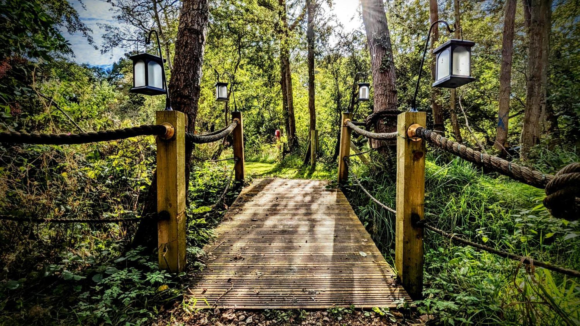 Willa Emlyn'S Coppice - Luxury Woodland Glamping Holywell  Zewnętrze zdjęcie