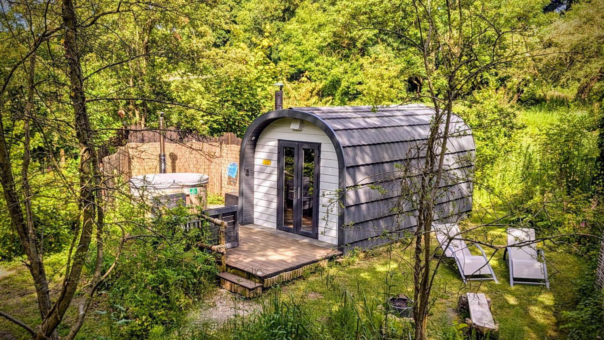 Willa Emlyn'S Coppice - Luxury Woodland Glamping Holywell  Zewnętrze zdjęcie